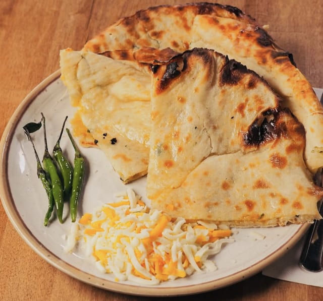 Chilli Cheese Naan